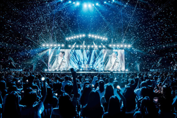 ▲데이식스 10주년 기념 마카오 공연(사진출처=JYP엔터테인먼트, kenneviaphotography)