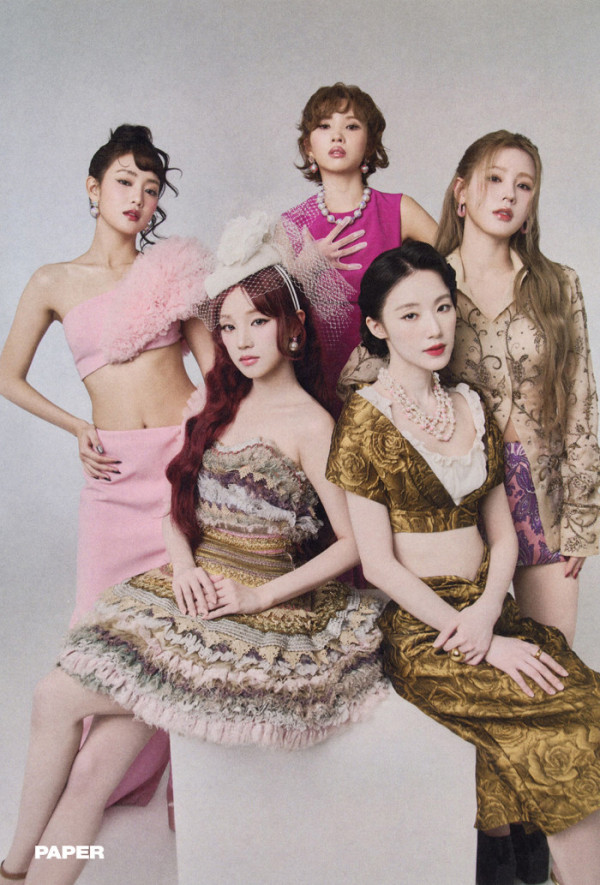 ▲아이들 (사진출처= PAPER Magazine (페이퍼 매거진))