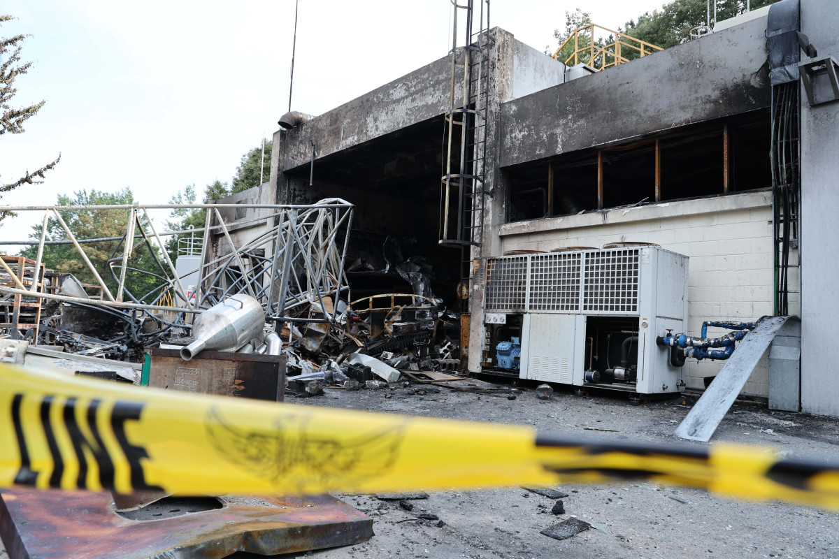 ▲<YONHAP PHOTO-4938> 폭발 사고 발생한 한화에어로스페이스 대전사업장    (대전=연합뉴스) 이동해 기자 = 1일 폭발 사고가 발생한 대전 유성구 한화에어로스페이스 대전사업장. 이날 사고로 현재까지 5명이 숨지고 2명이 중경상을 입은 것으로 파악됐다. 2026.6.1 [공동취재]    eastsea@yna.co.kr/2026-06-01 18:06:38/<저작권자 ⓒ 1980-2026 ㈜연합뉴스. 무단 전재 재배포 금지, AI 학습 및 활용 금지>
