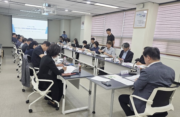 ▲정읍시가 시청에서 ‘제3차 기후위기 적응대책 세부 시행계획’ 용역 최종보고회를 개최하고 있는 모습. (사진제공=정읍시)
