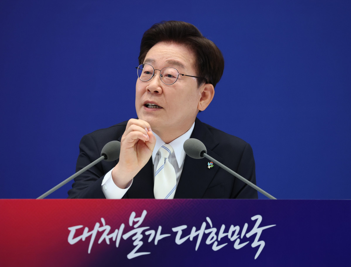 ▲이재명 대통령이 8일 청와대 영빈관에서 열린 취임 1주년 기자회견에서 발언하고 있다. 사진=연합뉴스