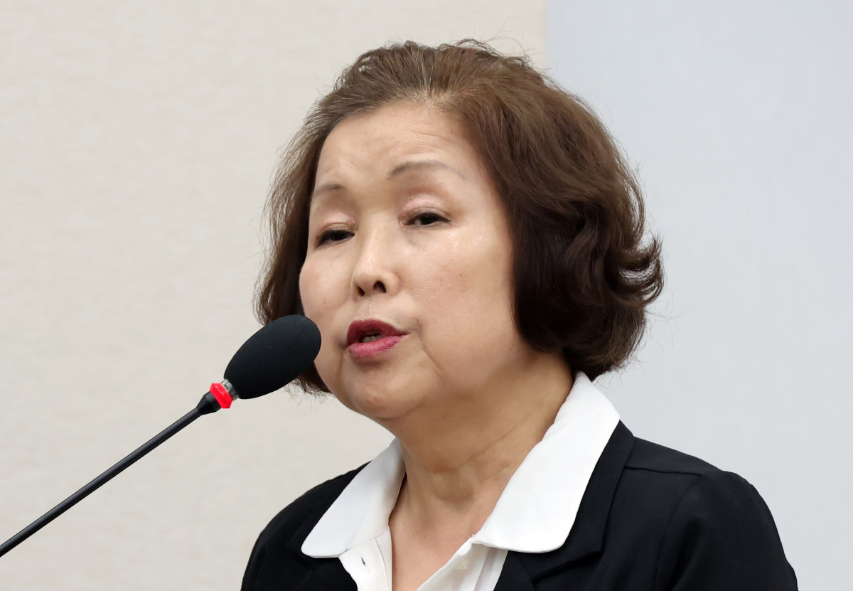 ▲손효숙 리박스쿨 대표가 지난해 7월 10일 서울 여의도 국회에서 열린 교육위원회의 리박스쿨 청문회에서 의원 질의에 답하고 있다. (뉴시스)