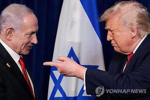 ▲도널드 트럼프 미국 대통령(오른쪽)과 베냐민 네타냐후 이스라엘 총리(왼쪽).(로이터/연합뉴스)