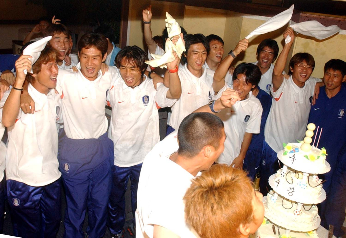 ▲월드컵 축구 4강 진출 자축하는 한국 대표선수들. (연합뉴스)