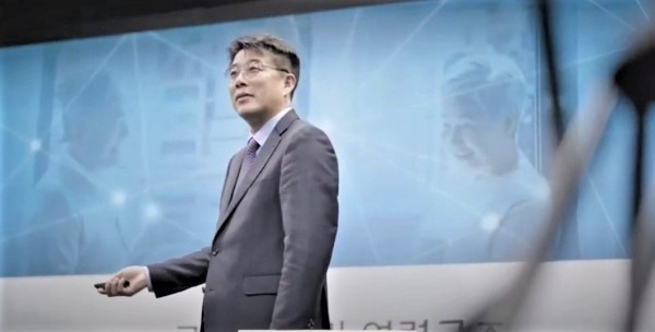 ▲김신영 한양사이버대학교 노인복지요양학과 학과장.