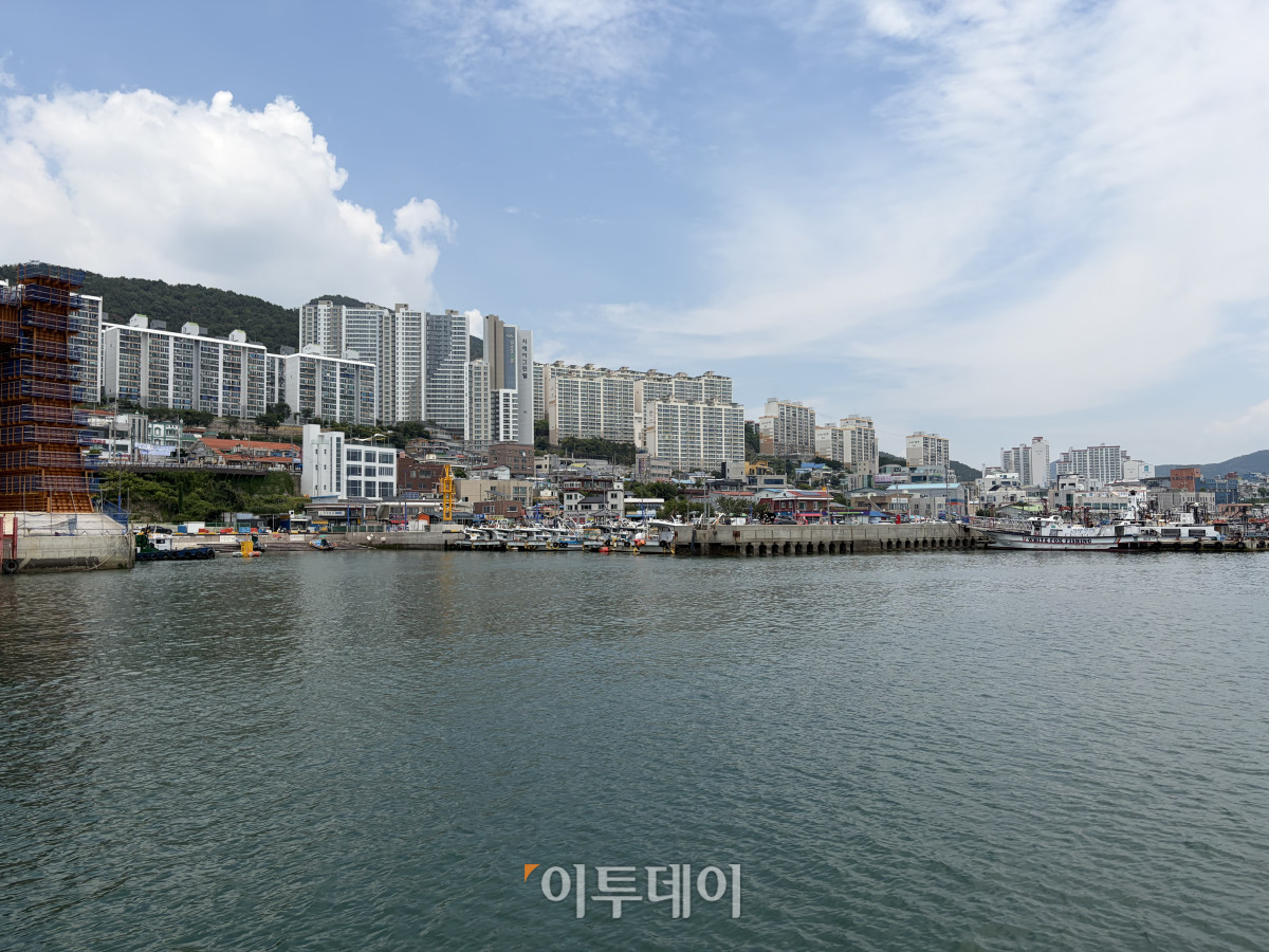 ▲요트에서 바라본 여수 전경 (송석주 기자 ssp@)