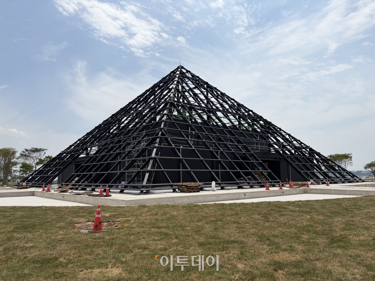 ▲공사가 진행 중인 주제관 모습 (송석주 기자 ssp@)