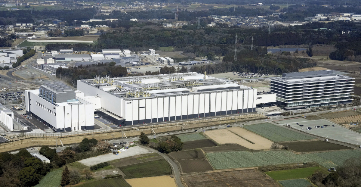 ▲일본 구마모토현에 있는 대만 TSMC 반도체 공장. (구마모토(일본)/AP뉴시스)