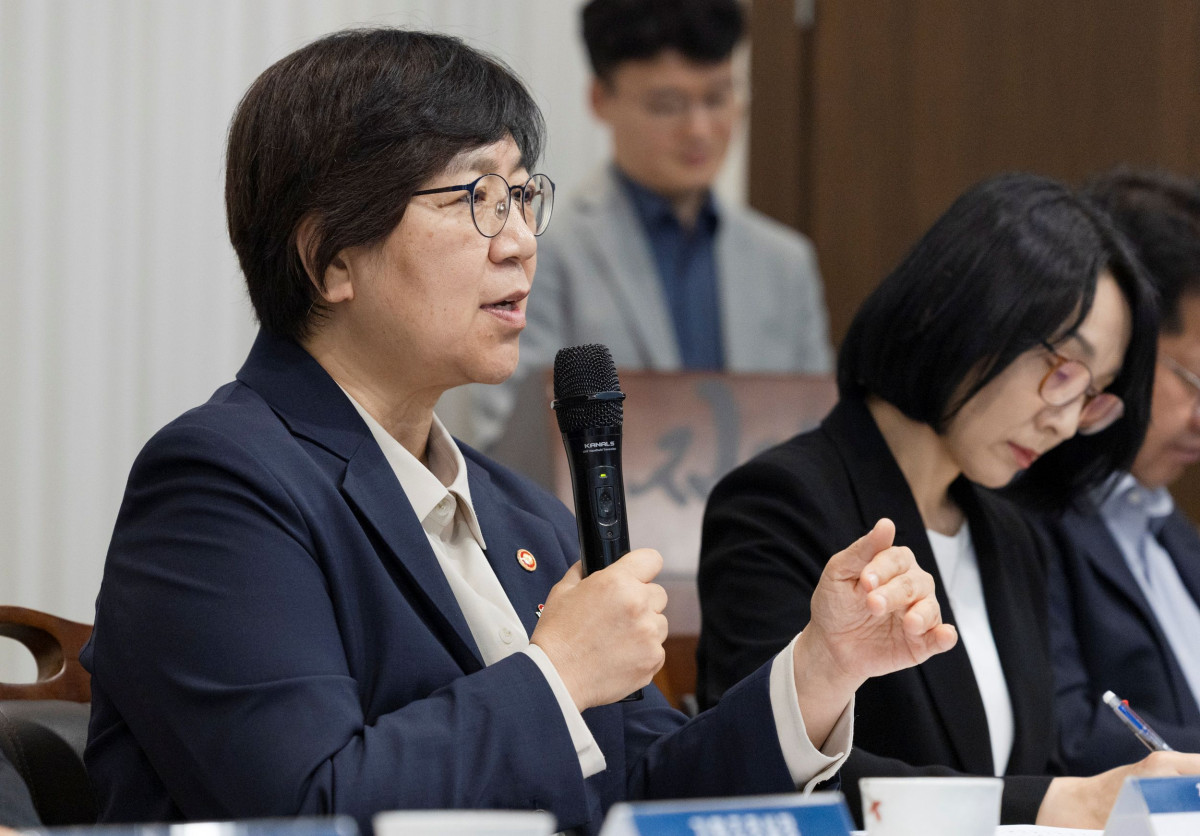▲정은경 보건복지부 장관이 11일 진행된 취임 1주년 기자간담회에서 질문에 답하고 있다. (사진제공=보건복지부)
