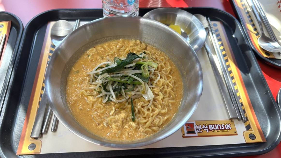 ▲'신라면 분식'에서 먹어 본 '산라탄탄면' (사진=연희진 기자)
