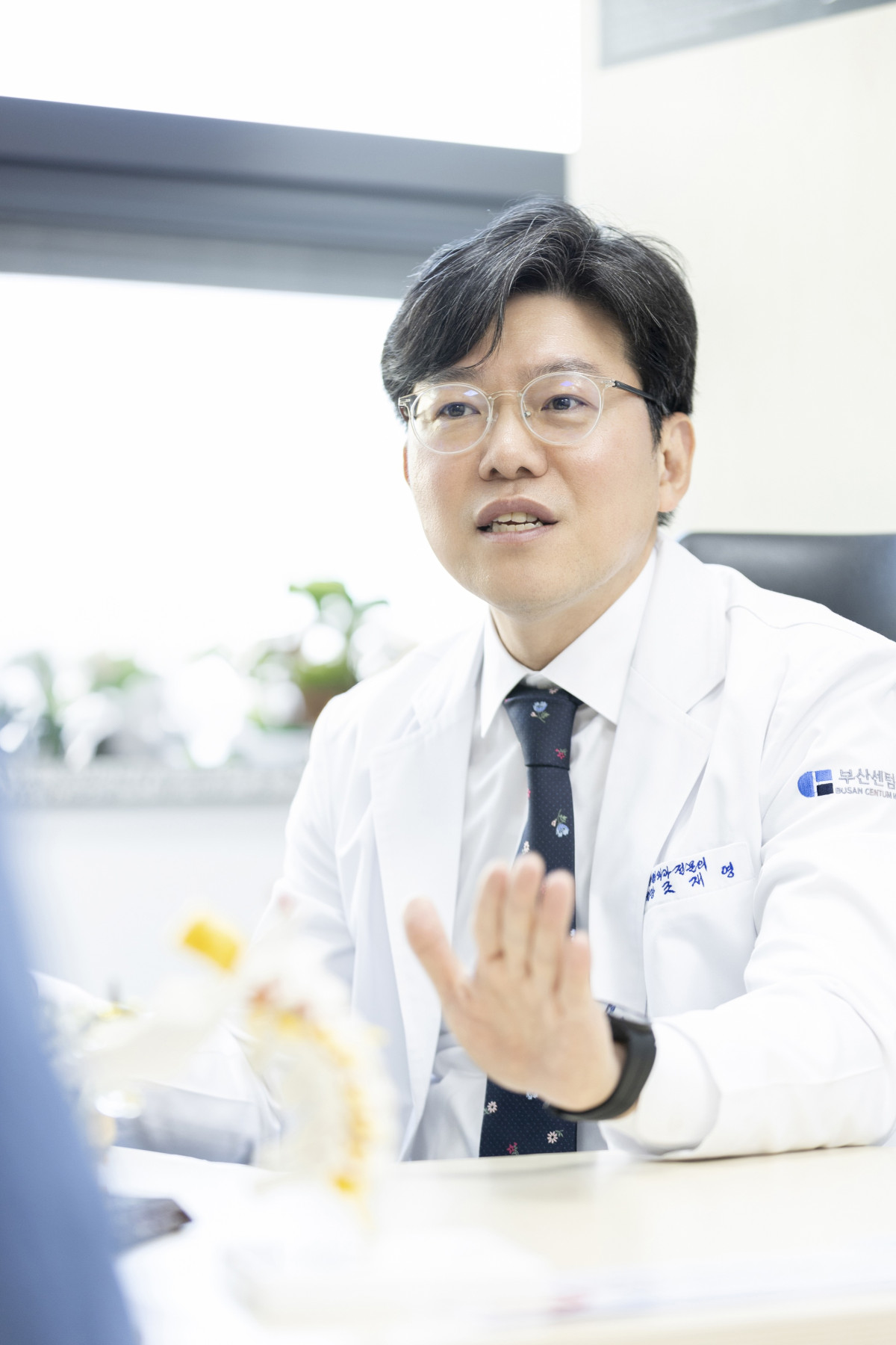▲조재영 부산센텀병원 정형외과 부원장 “골다공증 골절은 한 번 발생하면 끝이 아니다”라며 “처음 골절이 생긴 시점부터 적극적인 치료를 시작하는 것이 중요하다”고 말했다. (이투데이DB)