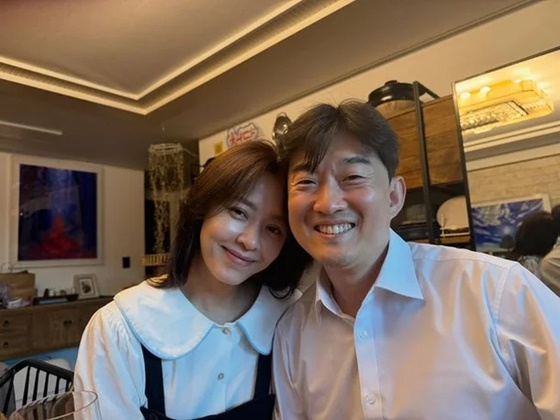 ▲배우 강성연(왼), 장민욱 부부. (출처=황인철SNS)