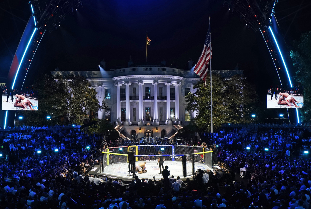 ▲14일(현지시간) 미국 워싱턴 D.C. 백악관 사우스론에서 'UFC 프리덤 250' 대회가 열리고 있다. (워싱턴 D.C./EPA연합뉴스)