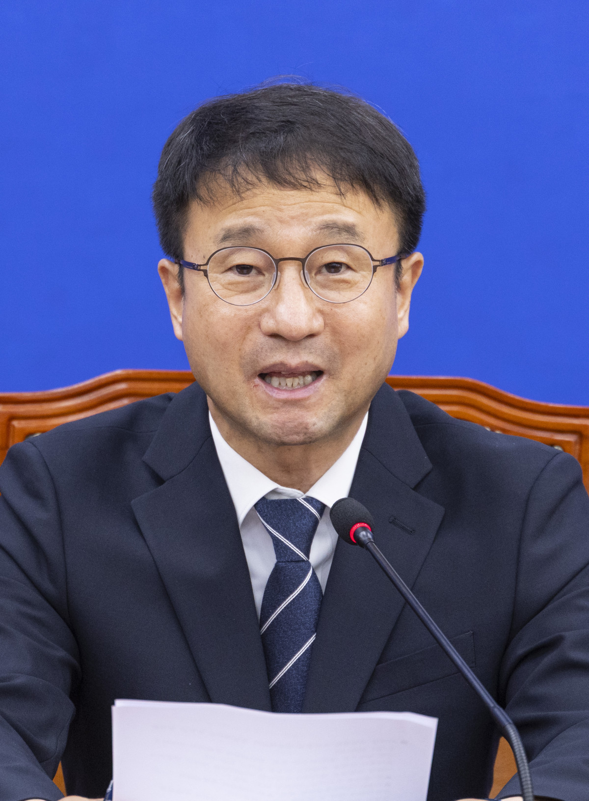 ▲더불어민주당 한병도 원내대표가 16일 국회에서 열린 원내대책회의에서 발언하고 있다. (연합뉴스)