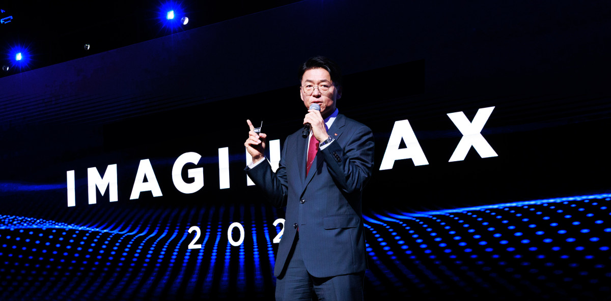 ▲김완종 사장이 16일 서울 강남구 그랜드인터컨티넨탈 서울 파르나스에서 열린 ‘이매진 AX(인공지능 전환) 2026’ 콘퍼런스에서 기조연설을 하고 있다. (SK AX)