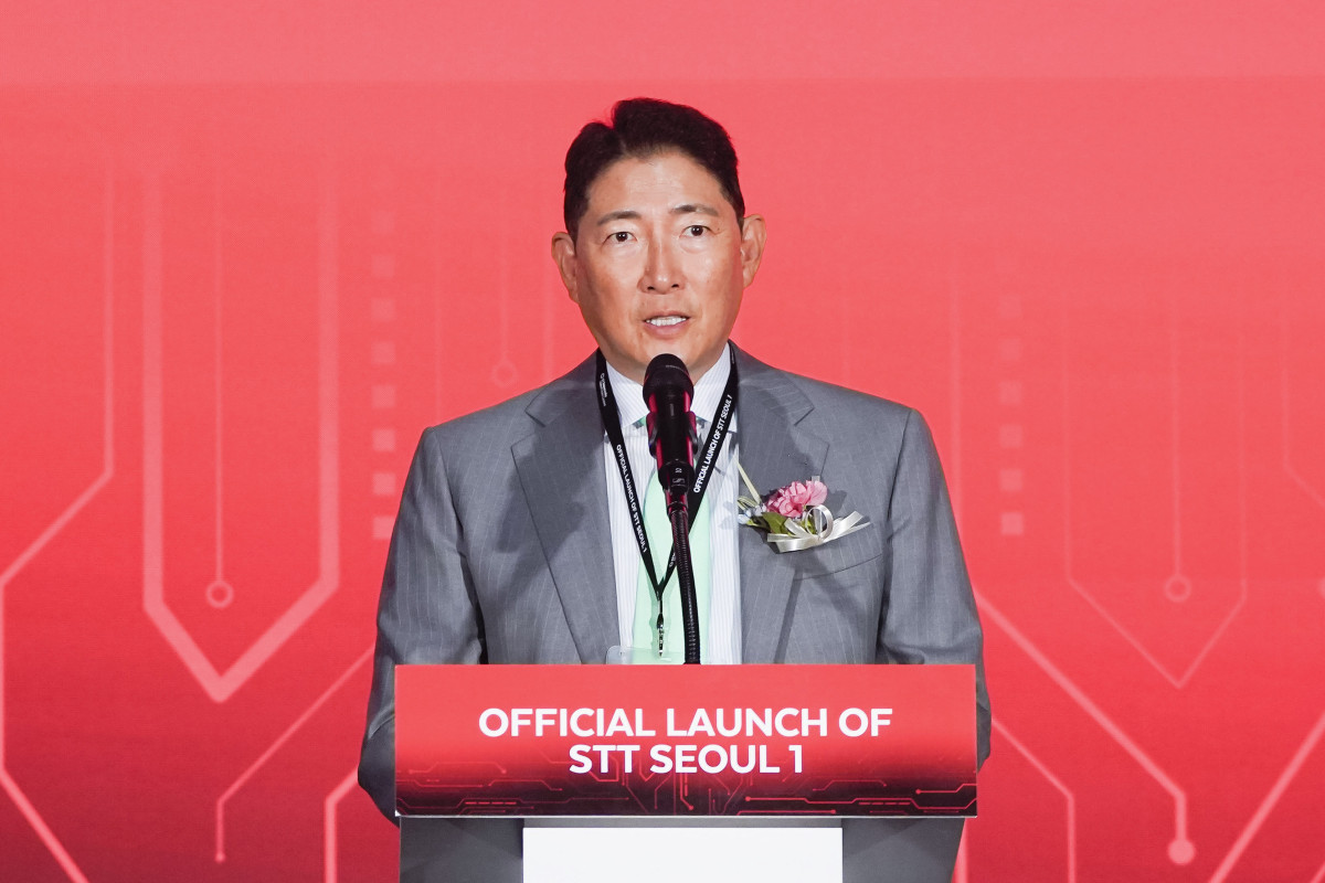 ▲조현준 효성 회장이 17일 효성-STT GDC의 AI 데이터센터 ‘STT Seoul 1’ 개관식에서 축사를 하고 있다. (사진제공=효성)