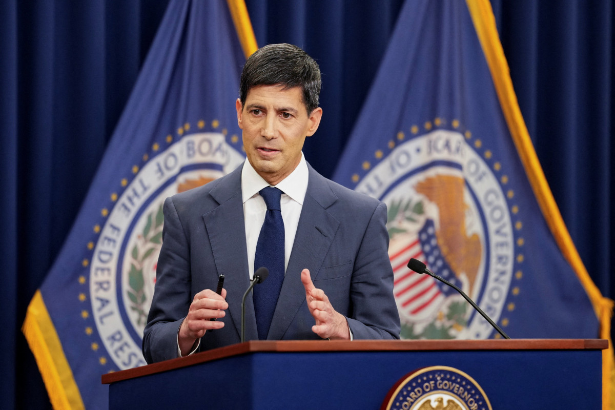 ▲케빈 워시 신임 연방준비제도(Fed·연준) 의장이 17일(현지시간) 연준 본부에서 열린 이틀간의 연방공개시장위원회(FOMC) 회의가 끝난 뒤, 기자회견을 하고 있다. (워싱턴 D.C./로이터연합뉴스)