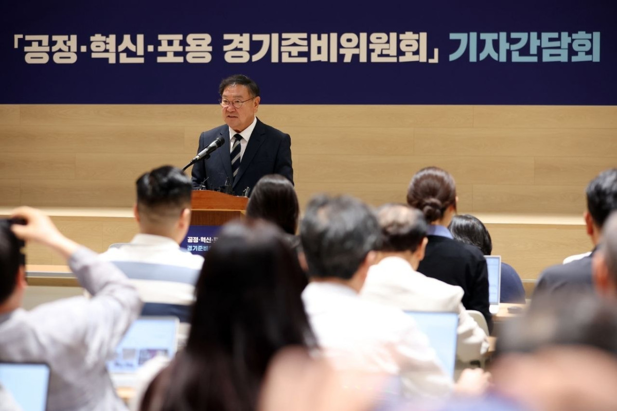 ▲김태년 공정·혁신·포용 경기준비위원회 준비위원장이 18일 기자간담회를 열고 민선 9기 경기도정 출범 청사진과 재정 대응 방향을 밝히고 있다. (공정·혁신·포용 경기준비위원회) (공정·혁신·포용 경기준비위원회)