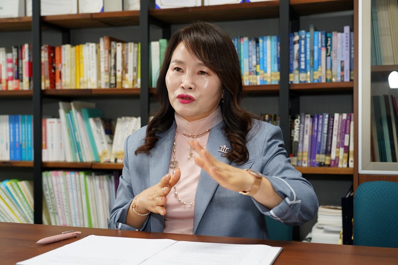 ▲소정미 한국여성경제인협회 전북지회장이 남은 임기 완성해야 할 목표에 대해서 설명하고 있다. (사진제공=조경환 기자)