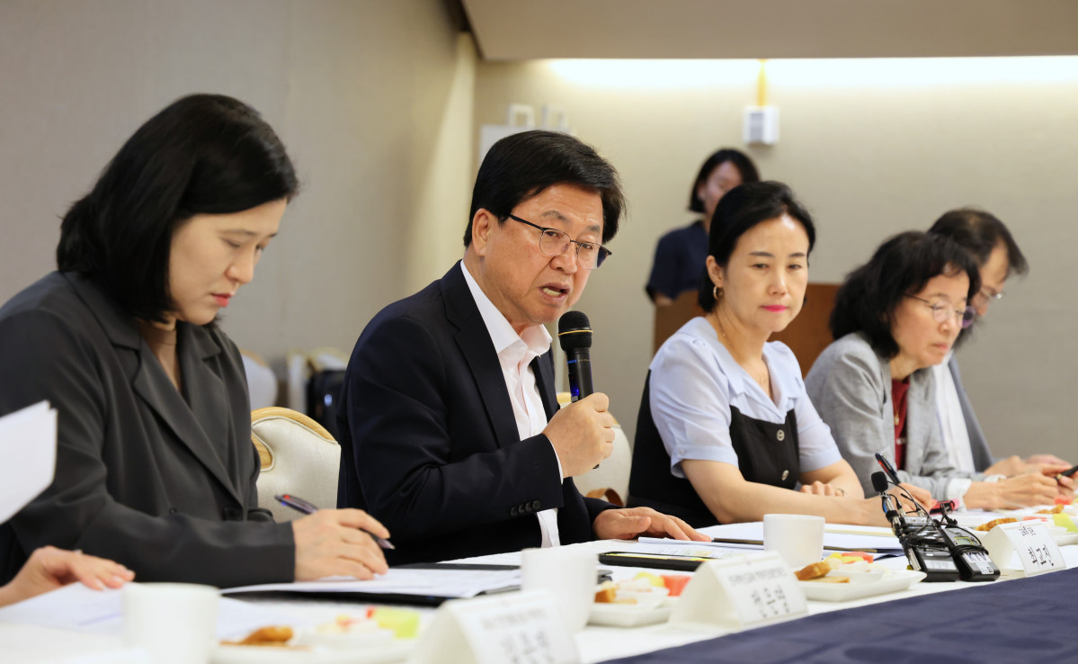 ▲최교진 교육부 장관이 22일 서울 종로구 정부서울청사에서 열린 학부모와 교육부 장관이 함께하는 제6차 교육진담 간담회에서 발언하고 있다. (교육부)