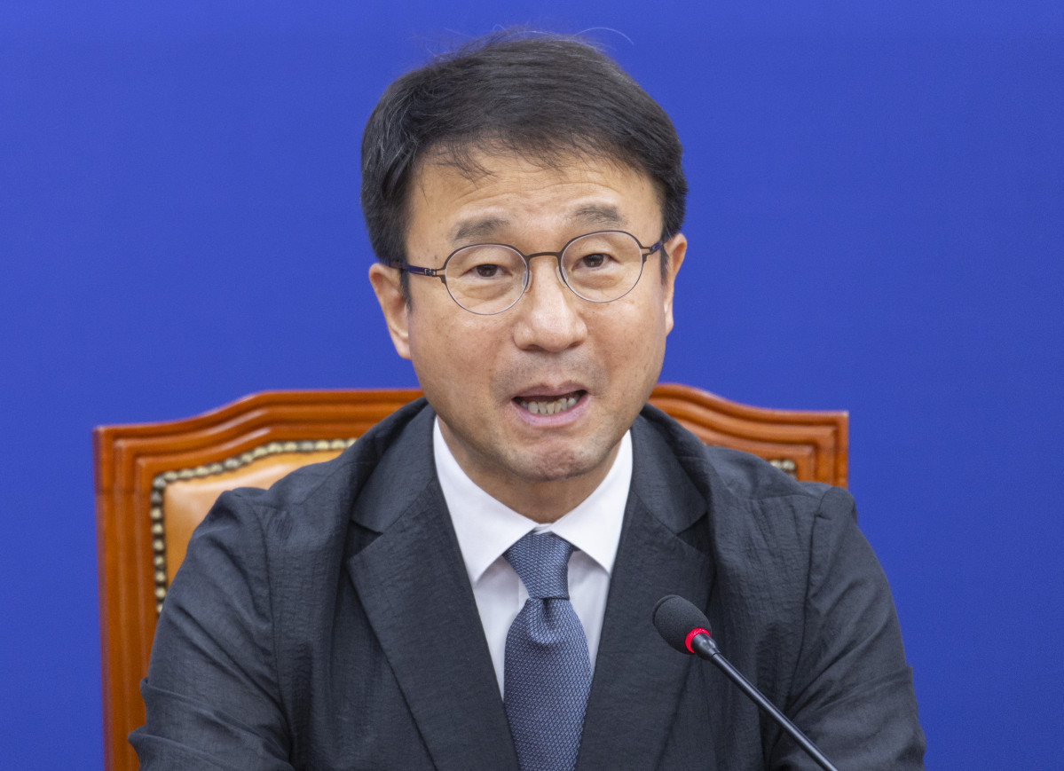 ▲더불어민주당 한병도 원내대표가 23일 국회에서 열린 원내대책회의에서 22대 하반기 국회 원구성과 관련한 발언을 하고 있다. (연합뉴스)