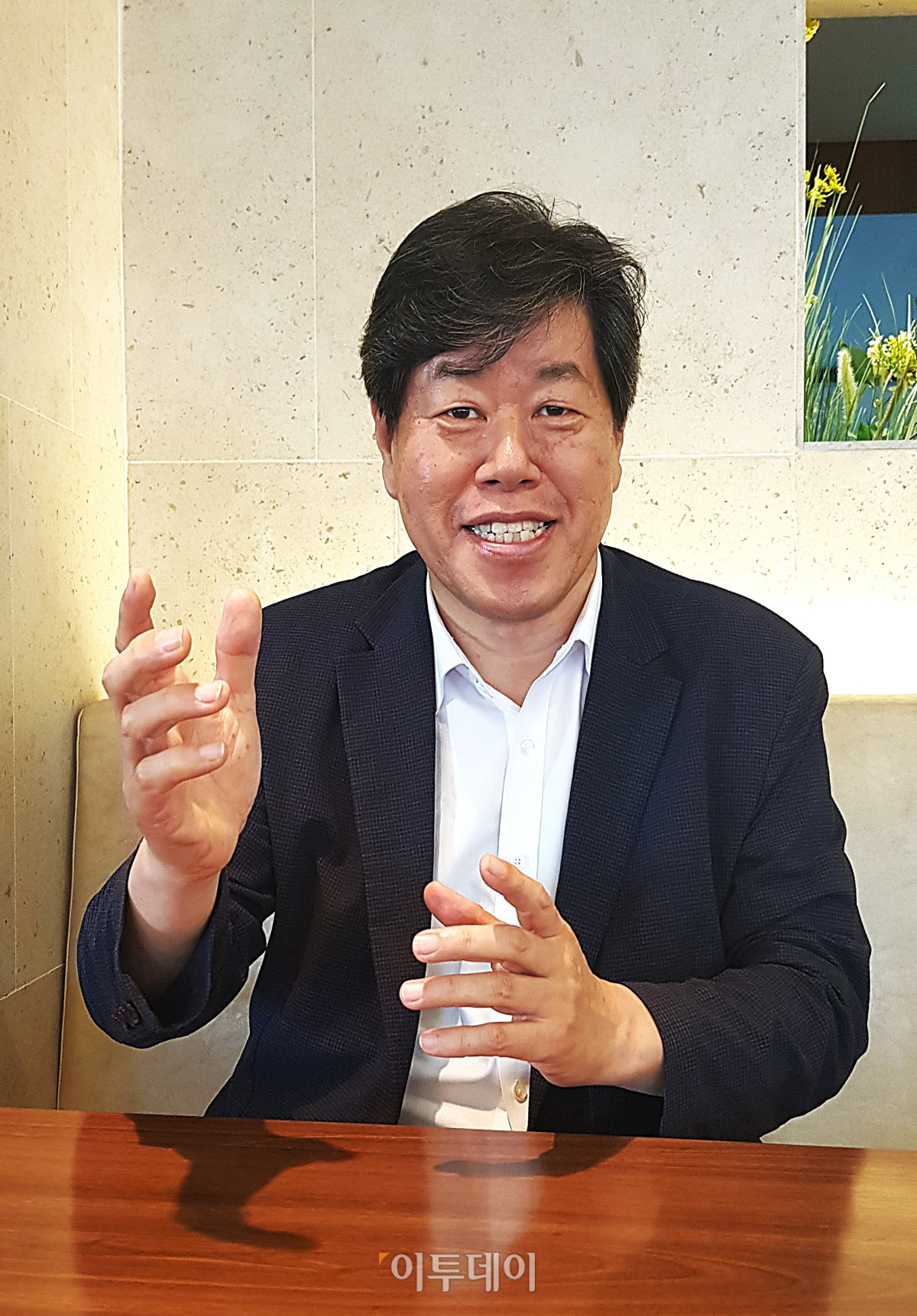 ▲김의승 강남구청장직 인수위원회 위원장이 23일 서울 중구 한국프레스센터에서 본지와 인터뷰를 갖고 있다. (사진 = 박일경 기자 ekpark@)