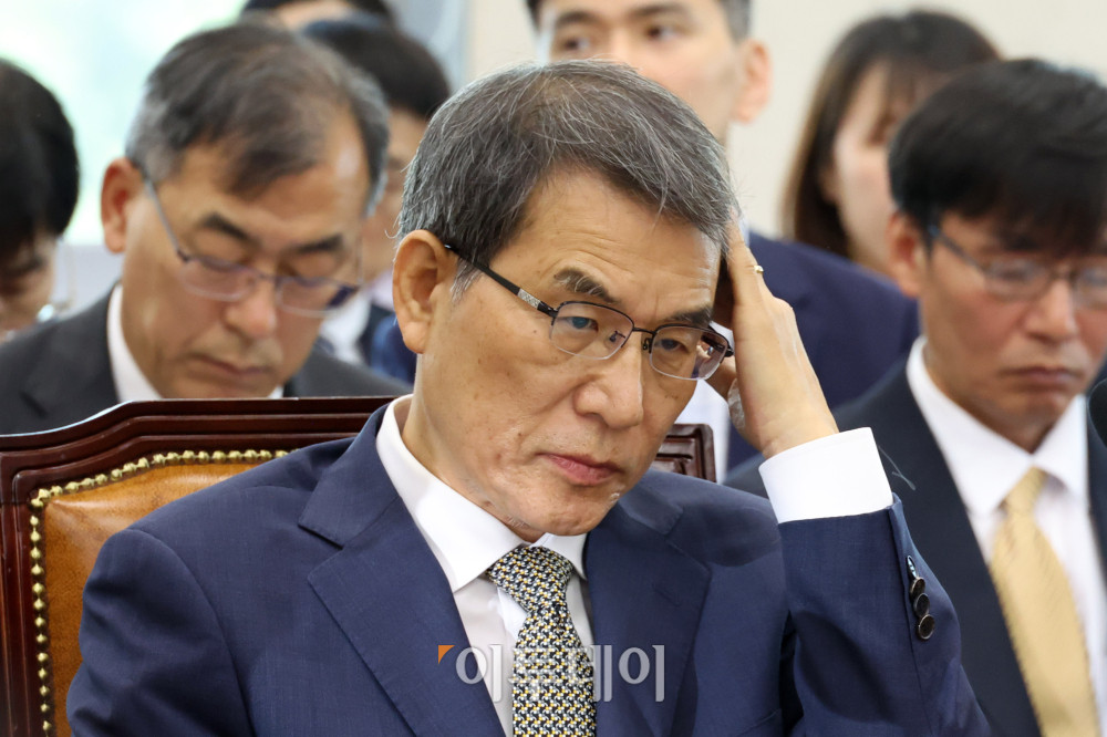 ▲노태악 전 선관위원장이 23일 서울 여의도 국회 행안위 전체회의에서 열린 투표용지 부족사태 등 국민 참정권 침해 진상규명 및 선거관리 개혁을 위한 국정조사 특별위원회 전체회의에 참석하고 있다. 고이란 기자 photoeran@