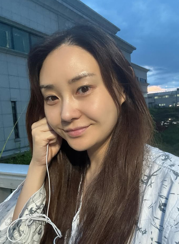(출처=윤주SNS)