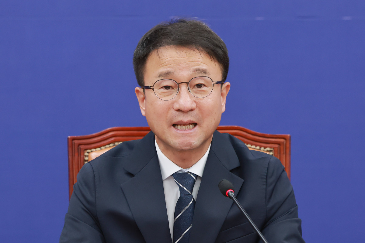 ▲정책조정회의에서 발언하는 민주당 한병도 당대표 직무대행 겸 원내대표 (연합뉴스)