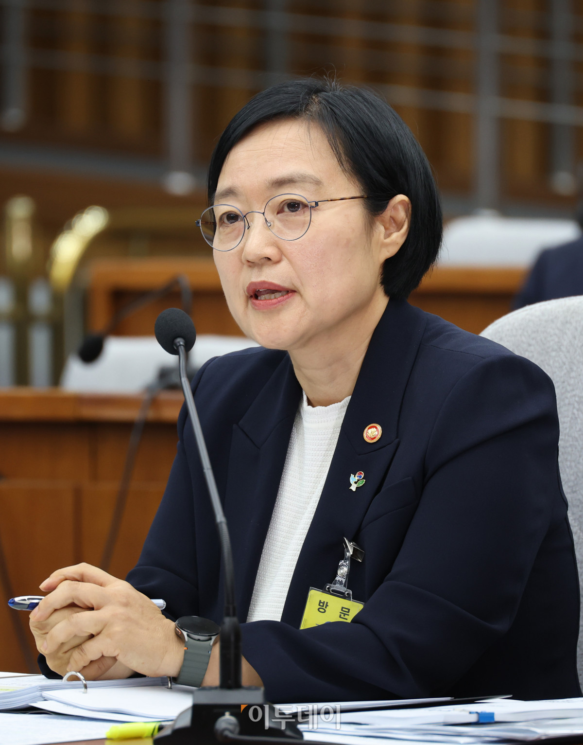 ▲한성숙 국무총리 후보자가 25일 서울 여의도 국회에서 열린 인사청문회에서 의원 질의에 답하고 있다. 고이란 기자 photoeran@