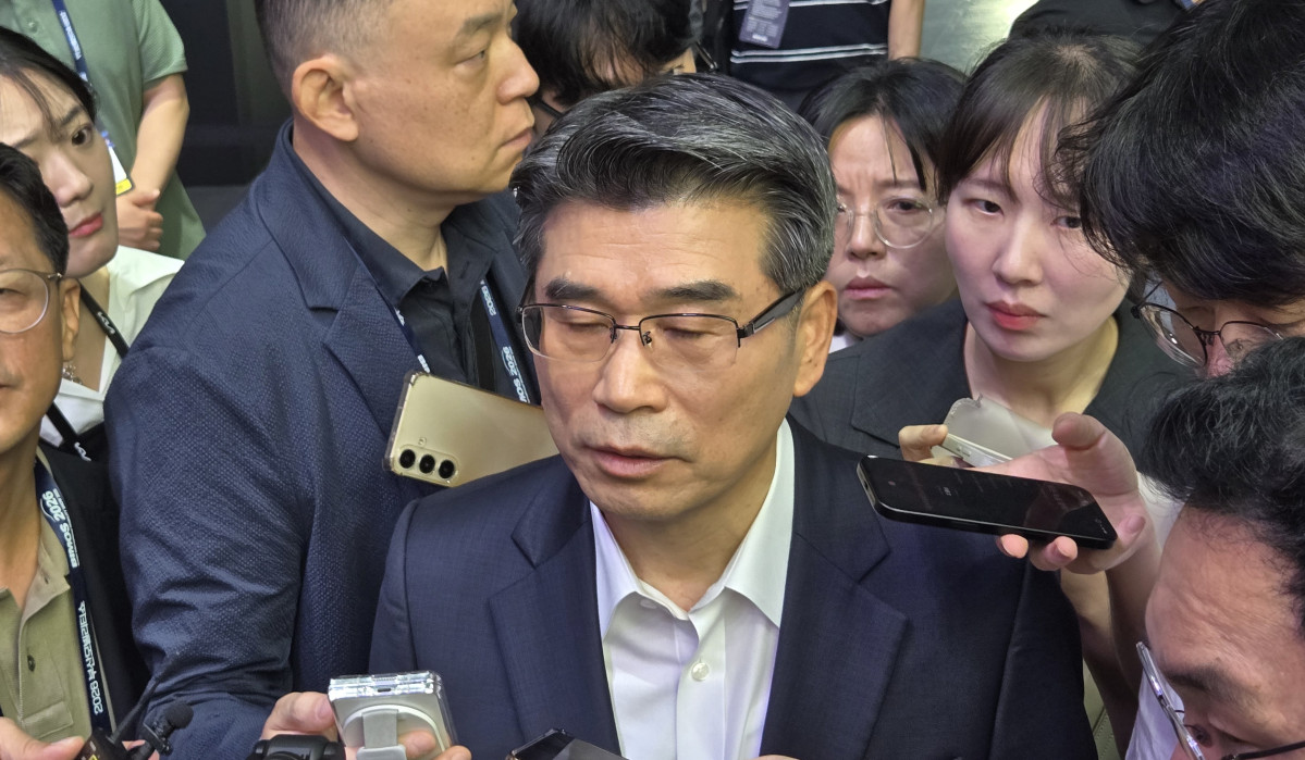 ▲송호성 기아 사장이 기자들의 질의에 답하고 있다. (사진=기아)