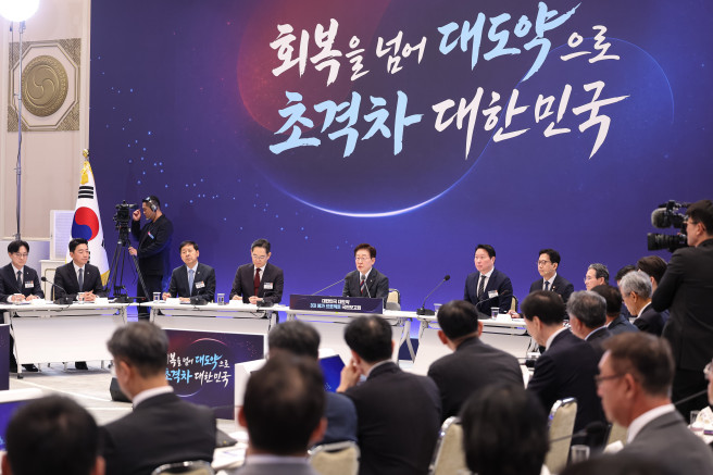 ▲이재명 대통령이 29일 청와대에서 열린 3대 메가프로젝트 국민보고회에서 발언하고 있다. (연합뉴스)