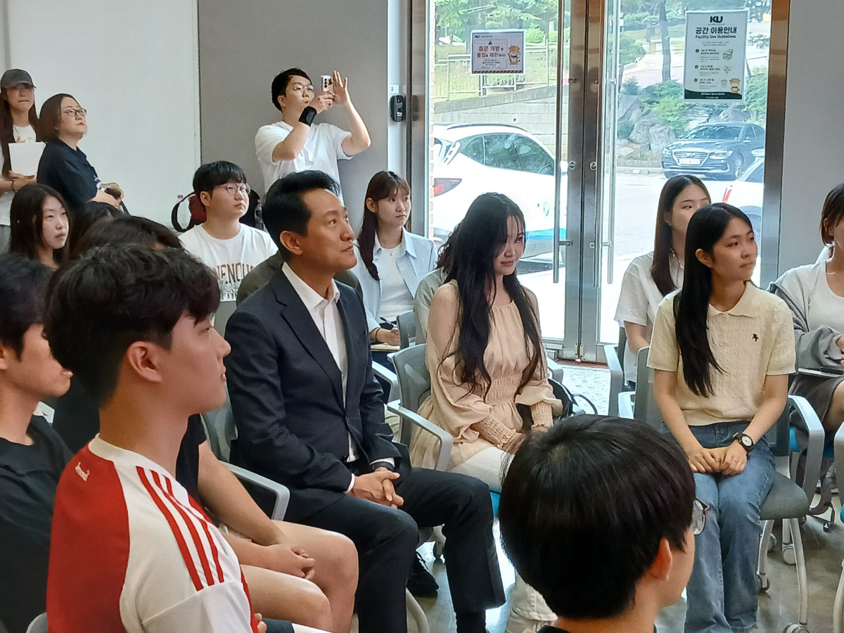 ▲오세훈 서울시장이 30일 건국대학교 신공학관에서 진행된 '청년 주거안정정책 타운홀미팅'에 참석했다. (이세령 기자 iselyeong@)