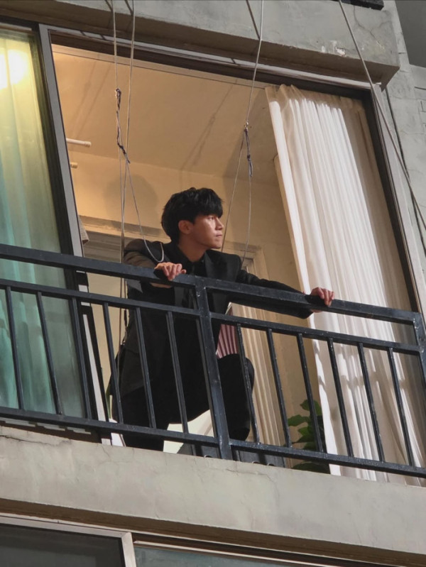 ▲김무열 '참교육' 비하인드 사진 공개(사진=김무열 SNS)
