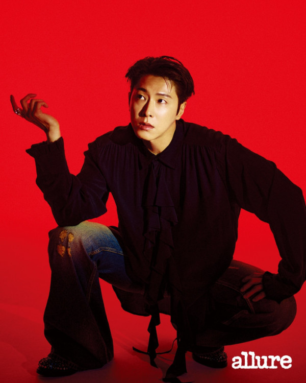 ▲유노윤호 화보(사진출처=얼루어코리아)