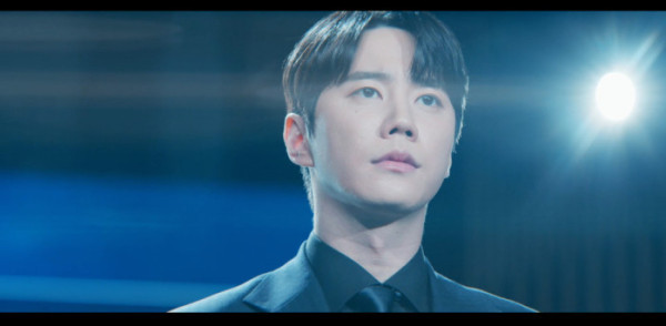 ▲‘신입사원 강회장’ 9회(사진출처=JTBC)
