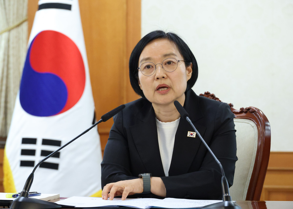 ▲한성숙 국무총리가 1일 서울 종로구 정부서울청사에서 열린 인공지능(AI) 관계장관 간담회에서 발언하고 있다. (연합뉴스)
