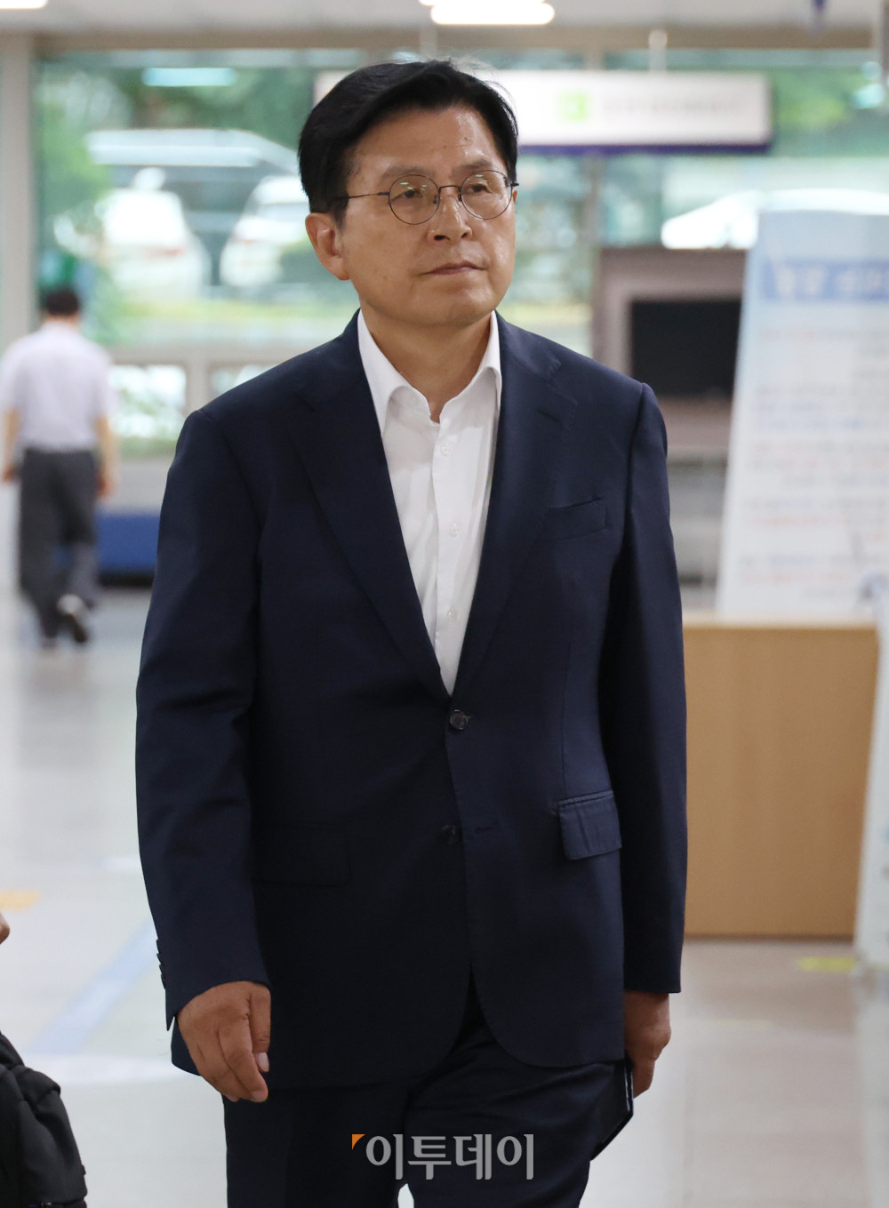 ▲12·3 비상계엄 선포와 관련해 내란선동 등 혐의로 기소된 황교안 자유와혁신 대표(전 국무총리)가 2일 서울 서초구 서울중앙지법에서 열린 1차공판에 출석하고 있다. 고이란 기자 photoeran@