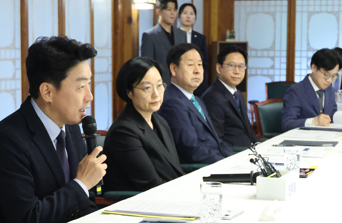 ▲강훈식 대통령비서실장이 5일 서울 종로구 삼청동 총리공관에서 열린 고위당정협의회에서 발언하고 있다. 사진=연합뉴스
