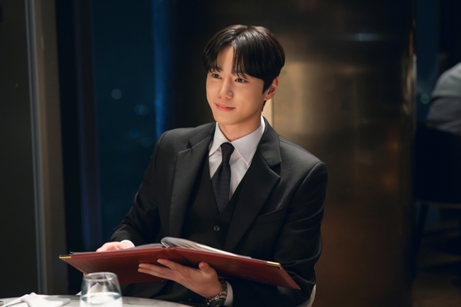 ▲'신입사원 강회장'에 출연한 배우 이준영. (사진제공=SLL, 코퍼스코리아)