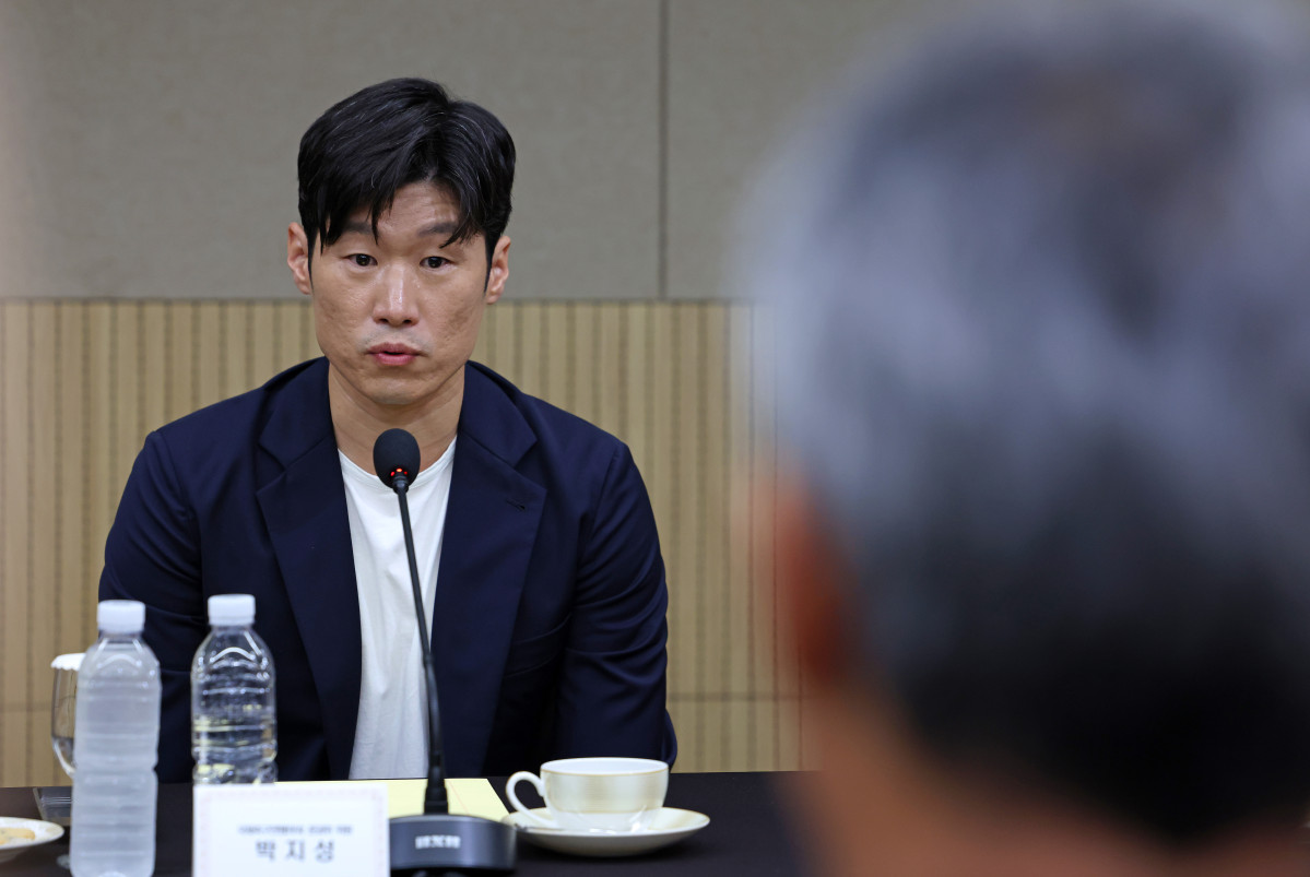 ▲6일 서울 송파구 서울올림픽파크텔에서 열린 K-축구혁신위원회 출범식에서 공동위원장인 박지성 국제축구연맹 분과위 위원이 발언하고 있다. (사진제공=문화체육관광부)