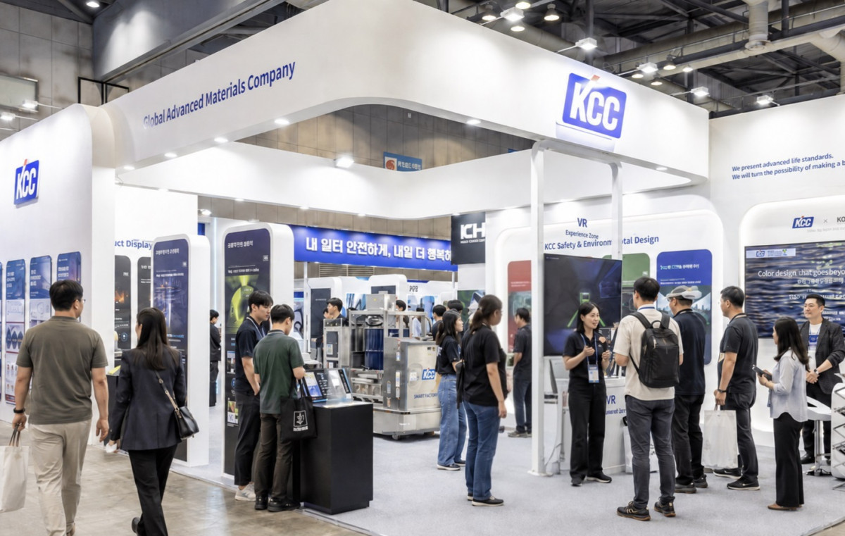 ▲KCC가 국제안전보건전시회(KISS 2026)에 참가해 산업현장의 안전문화 혁신을 위한 차세대 안전환경디자인 솔루션을 선보인다. (KCC)