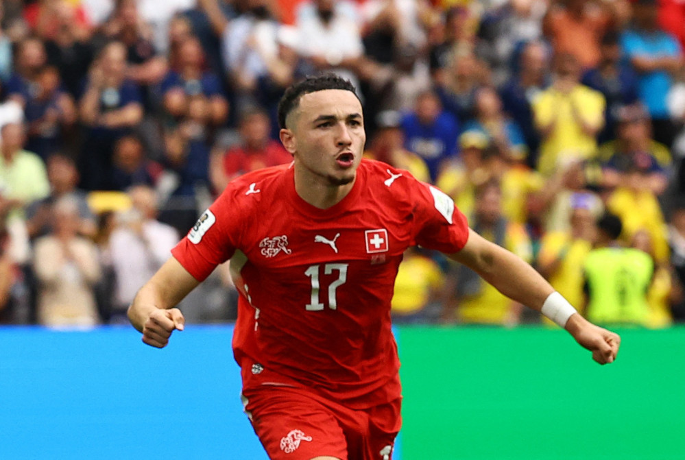 ▲루벤 바르가스(스위스)가 7일(현지시간) 캐나다 밴쿠버 BC플레이스에서 열린 2026 FIFA 월드컵 16강 콜롬비아전에서 승부차기 마지막 킥을 성공시킨 뒤 기뻐하고 있다. (로이터/연합뉴스)