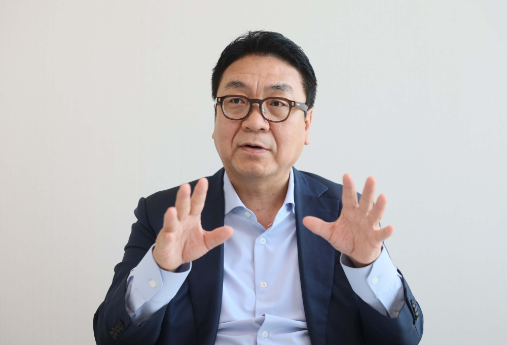 ▲송창하 메리츠증권 전무가 최근 서울 여의도 메리츠증권에서 이투데이와 인터뷰를 갖고 있다. 신태현 기자 holjjak@ (이투데이DB)