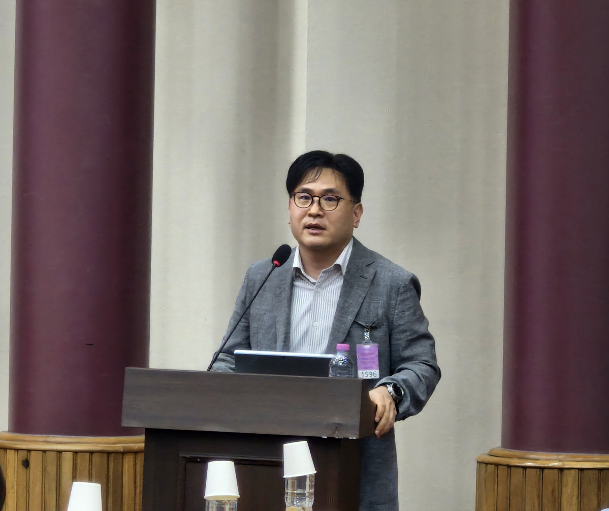 ▲김경기 대구대 전자전기공학부 교수가 9일 서울 여의도 국회의원회관에서 열린 '대한민국 반도체 미래지도와 인프라 전략 Part 1. 전력' 토론회에서 발제하고 있다. 손희정 기자 sonhj1220@ (d)