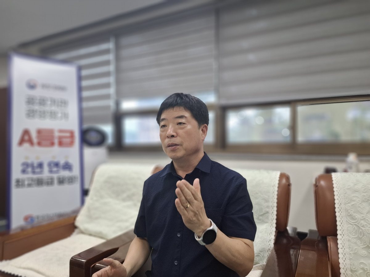 ▲이강훈 한국가스안전공사 전북본부장이 가스사고 예방 대책에 관해 설명하고 있다. (사진제공=조경환 기자)