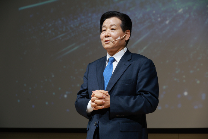 ▲김 신 전남광주특별시 완도군수 취임식 모습. (사진제공=완도군)