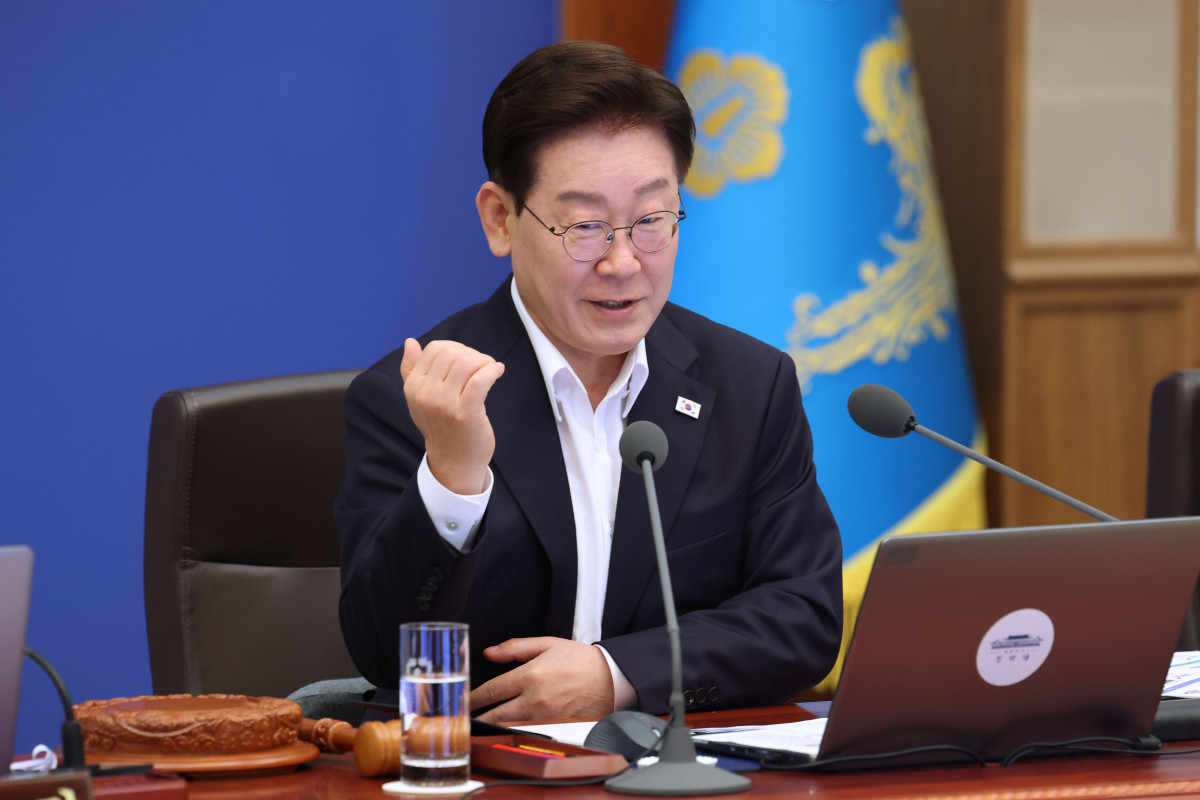 ▲이재명 대통령이 14일 청와대에서 열린 국무회의에서 발언하고 있다. (연합뉴스)