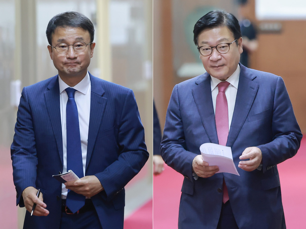 ▲더불어민주당 한병도 대표 직무대행 겸 원내대표와 국민의힘 정점식 원내대표가 14일 국회의장실에서 조정식 국회의장 주재 원 구성 관련 원내대표 회동을 마친 뒤 각각 의장실에서 나오고 있다. 양당 원내대표는 취재진에 합의에 이르지 못했다고 전했다. (연합뉴스)