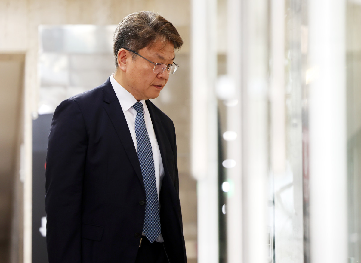 ▲이시원 전 대통령실 공직기강비서관이 지난달 25일 오후 경기도 과천시 권창영 2차 종합특검 사무실로 조사를 받기 위해 출석하고 있다. (뉴시스)